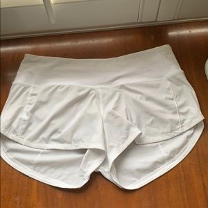 White lululemon shorts